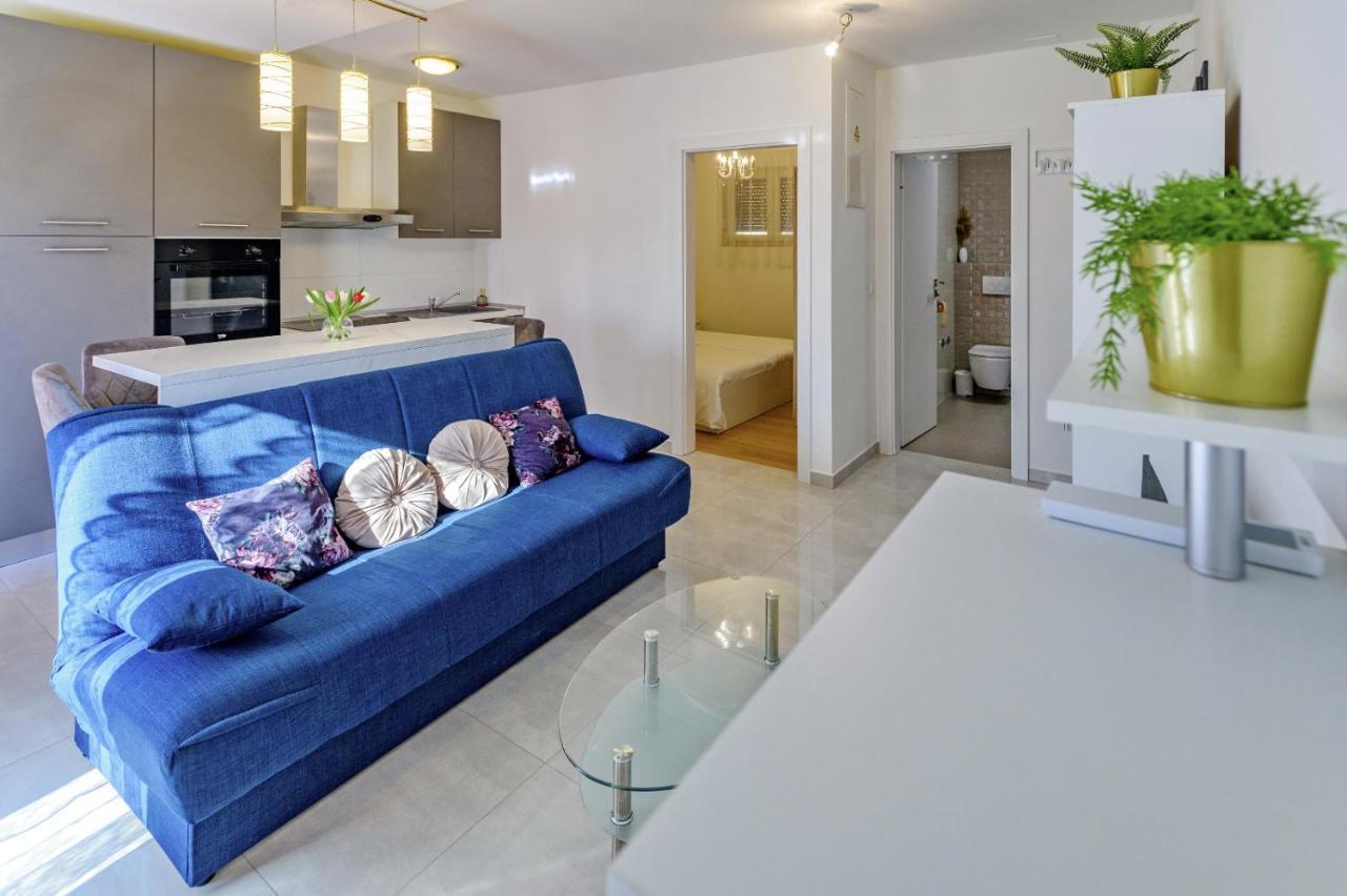 Holiday Apartment Zadar - With Summer Balcony And Parking ภายนอก รูปภาพ