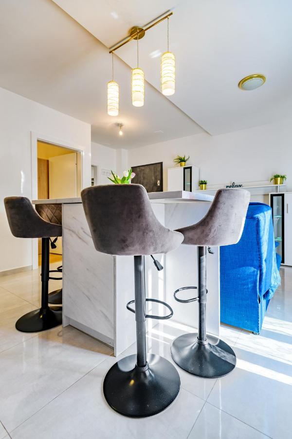 Holiday Apartment Zadar - With Summer Balcony And Parking ภายนอก รูปภาพ