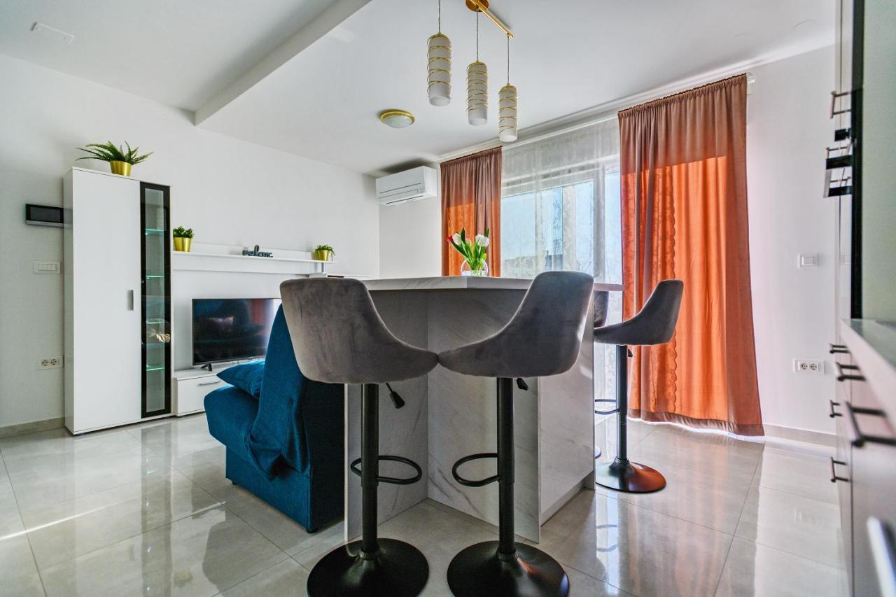 Holiday Apartment Zadar - With Summer Balcony And Parking ภายนอก รูปภาพ
